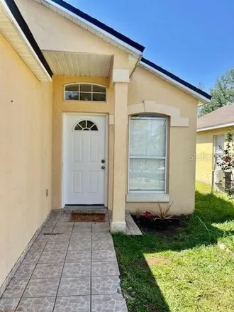 Image 2 - 2457 Parsons Pond Circle, Kissimmee, FL 34743, USA - House for sale