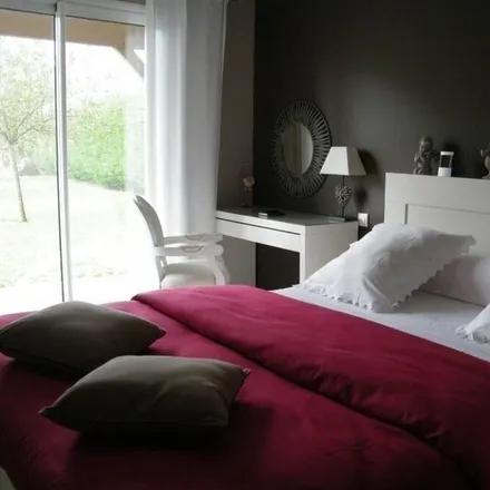 Rent this 1 bed house on Route de l'Adour in 40990 Saint-Vincent-de-Paul, France