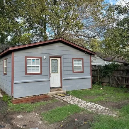 Buy this 3 bed house on 2498 North Atlanta Place in Tulsa, OK 74110