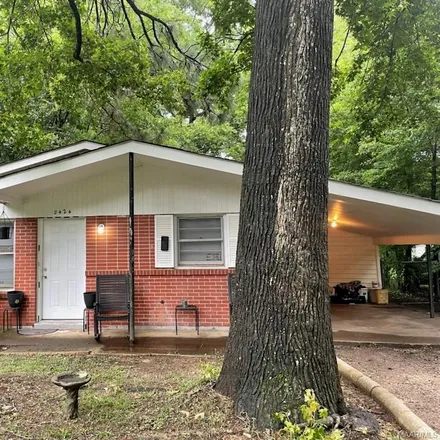 Image 1 - 2424 East 4th Street, Hillwood West, Montgomery, AL 36106, USA - House for sale
