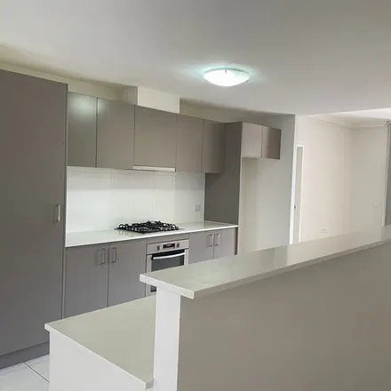 Image 5 - Baraba Crescent, Pemulwuy NSW 2145, Australia - Apartment for rent