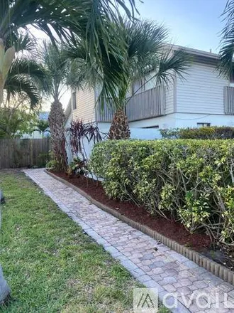 Rent this 3 bed townhouse on 3015 Florida Blvd