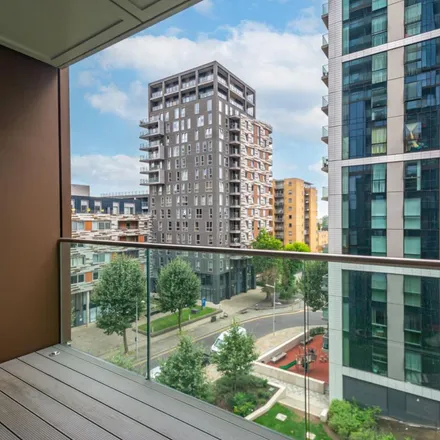 Image 4 - Coxswain Court, 22 Dockyard Lane, Canary Wharf, London, E14 9ZF, United Kingdom - Apartment for rent