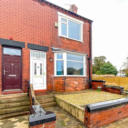 Rent this 3 bed duplex on Back Manchester Road West in Little Hulton, M38 9UX