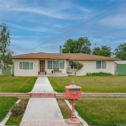 Image 1 - 750 North Jackson Street, San Bernardino County, CA 92324, USA - House for sale