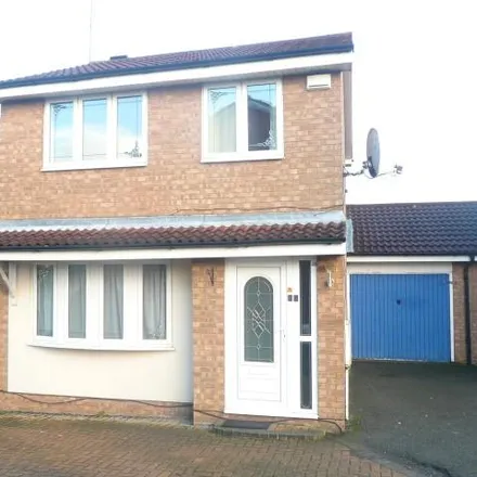 Rent this 3 bed house on Spey Close in Wellingborough, NN8 5ZE