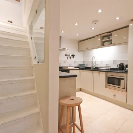 Rent this 3 bed apartment on 61 Princess Victoria Street in Bristol, BS8 4BZ