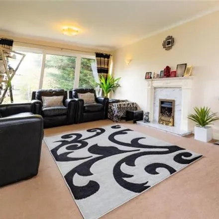 Buy this 5 bed house on Valley Drive in Yarm, TS15 9RE
