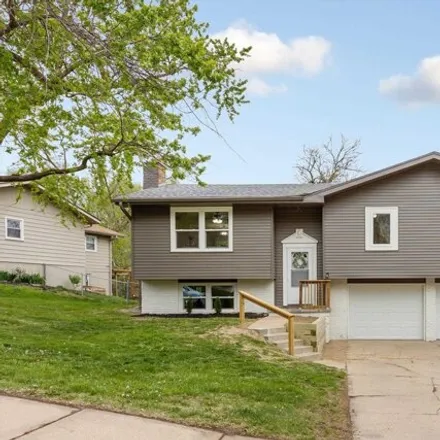 Buy this 3 bed house on Florence Drive in Bellevue, NE 68147