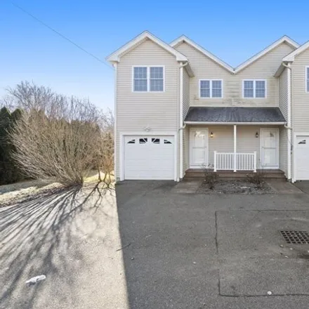 Rent this 2 bed townhouse on unnamed road in Taunton, MA 02718