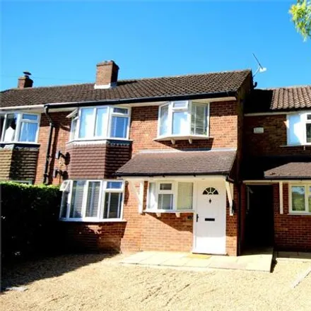 Buy this 2 bed townhouse on Austenwood Close in Gerrards Cross, SL9 9DY