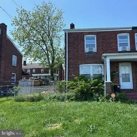 Buy this 3 bed house on 2786 North 7th Street in Harrisburg, PA 17110