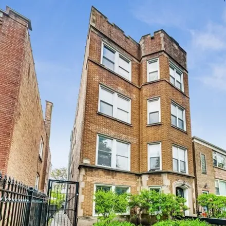 Image 1 - 1757 West North Shore Avenue, Chicago, IL 60626, USA - House for sale