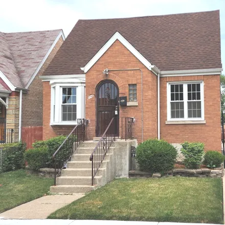 Buy this 4 bed house on 7937 South Campbell Avenue in Chicago, IL 60652
