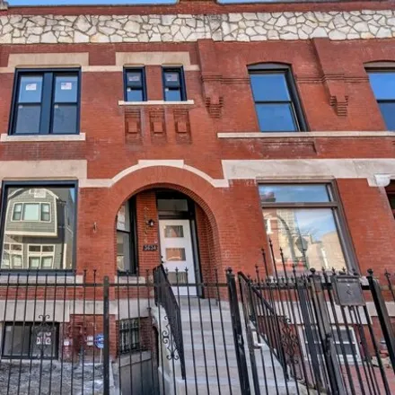 Image 1 - 3634 South Calumet Avenue, Chicago, IL 60653, USA - House for sale