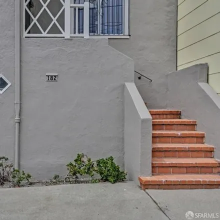 Image 3 - 182 Dublin Street, San Francisco, CA 94134, USA - House for sale