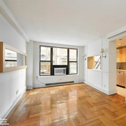 Image 4 - 111 EAST 88TH STREET 8D in New York - Apartment for sale