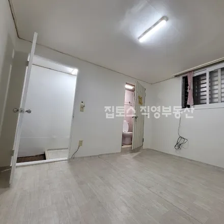 Image 5 - 서울특별시 서초구 반포동 715-34 - Apartment for rent