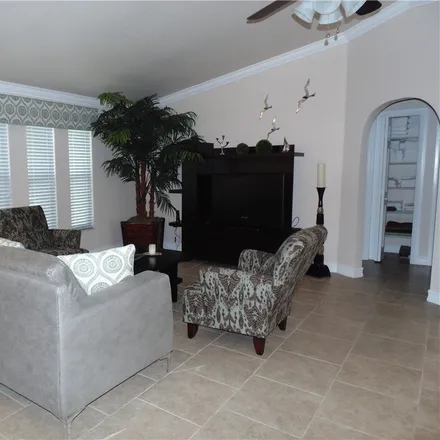 Image 6 - 5353 Darby Court, Cape Coral, FL 33904, USA - House for rent