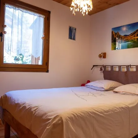Rent this 2 bed apartment on La Salle-les-Alpes in Rue de la Guisane, 05240 La Salle-les-Alpes
