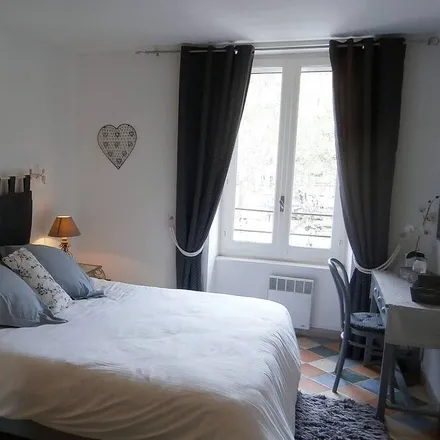 Rent this 1 bed apartment on 34360 Saint-Chinian