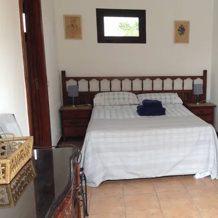 Rent this 3 bed house on Tías