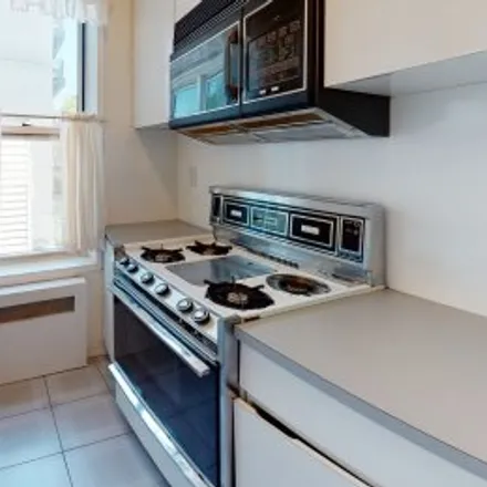 Buy this 2 bed apartment on #2m,715 Ocean Parkway in Central Brooklyn, Brooklyn
