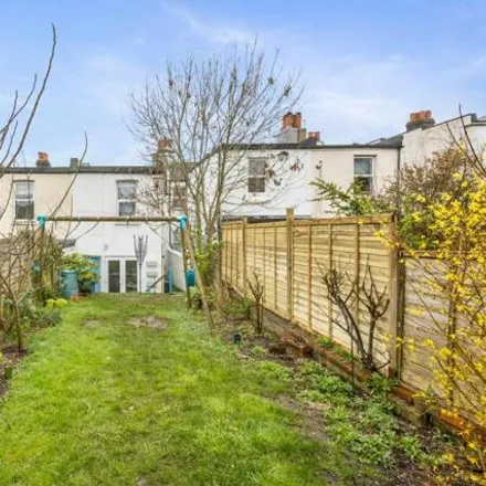 Image 2 - 142 Hollingdean Terrace, Brighton, BN1 7HE, United Kingdom - Townhouse for sale