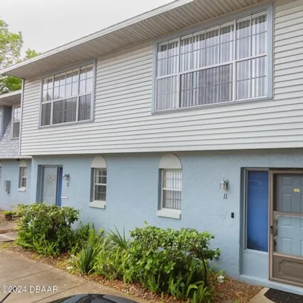 Buy this 2 bed condo on 175 Yorktowne Drive in Daytona Beach, FL 32119