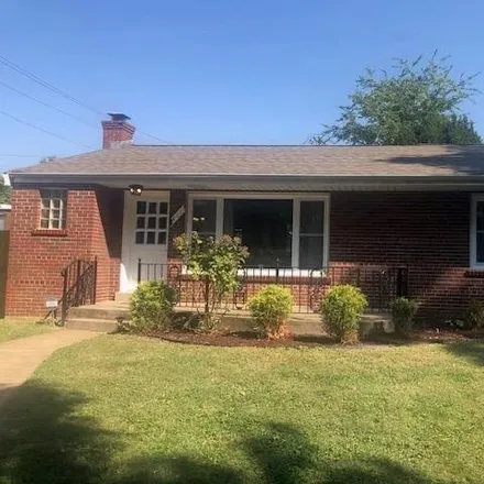 Rent this 2 bed house on BP Shop in Virginia Avenue, St. Louis