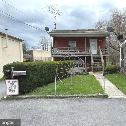 Buy this 4 bed house on 368 West Loudon Street in Chambersburg, PA 17201