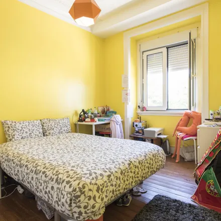 Rent this 6 bed room on Cervetoria in Avenida Rovisco Pais 6A, 1000-268 Lisbon