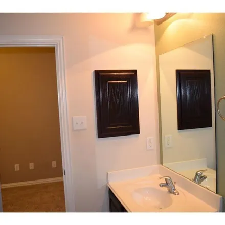 Image 9 - 8774 Manhattan Avenue, Plano, TX 75024, USA - Townhouse for rent