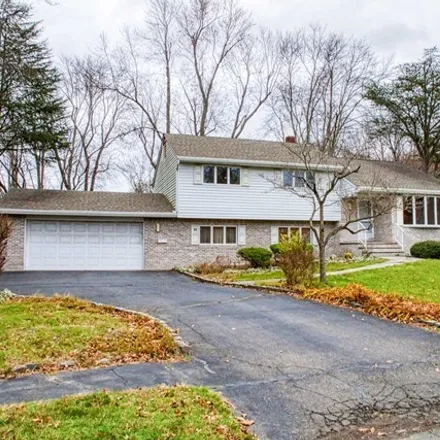 Rent this 3 bed house on 32 Collins Avenue in Closter, Bergen County