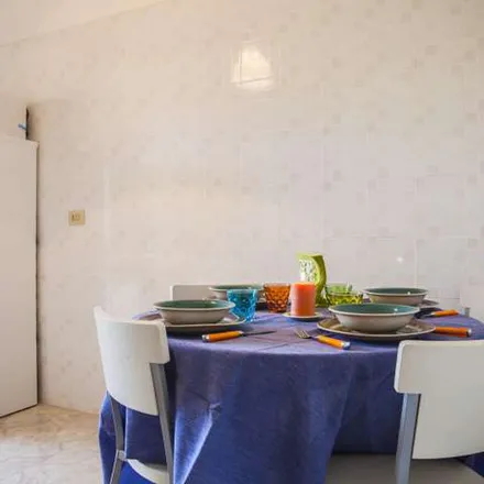 Image 7 - Kitchen, Via Francesco Sivori, 00165 Rome RM, Italy - Apartment for rent