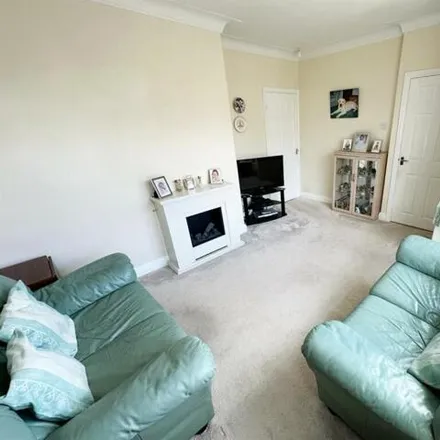 Image 5 - Parkland Gardens, Leeds, LS6 4PG, United Kingdom - Duplex for sale