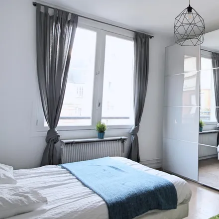 Image 3 - 22 Rue Duret, 75116 Paris, France - Room for rent