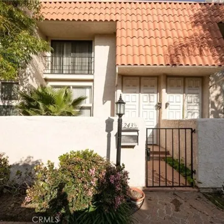Buy this 2 bed townhouse on 6299 Nita Avenue in Los Angeles, CA 91367