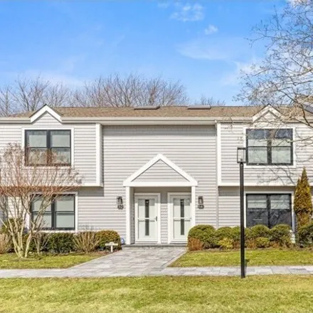 Rent this 2 bed townhouse on 50 Hubbard Lane in Tuckahoe, Suffolk County