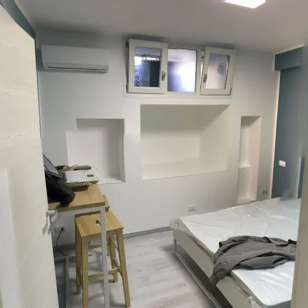 Image 4 - Via Claudia, 20158 Milan MI, Italy - Apartment for rent