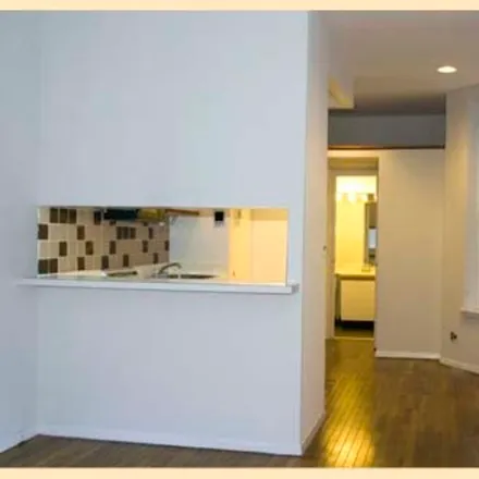 Image 2 - 326 E 81st St, Unit 1RW - Apartment for rent