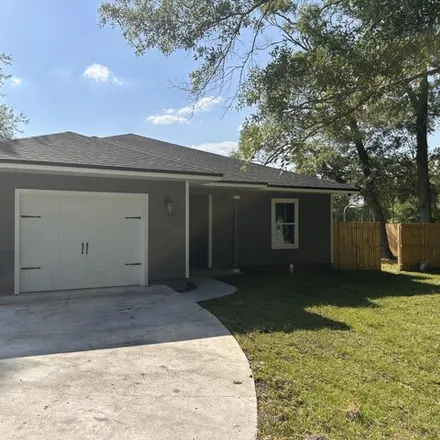 Buy this 3 bed house on 220 Delmonte St in Baldwin, Florida