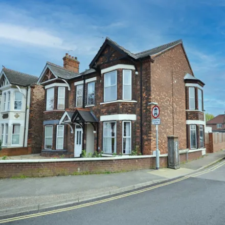 Buy this 4 bed duplex on King George V Avenue in King's Lynn, PE30 2QF