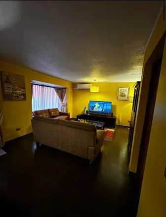 Rent this 3 bed house on Gingko Amarillo in 829 0879 La Florida, Chile