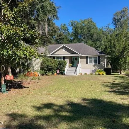 Buy this 3 bed house on 28 Tuscarora Avenue in Pleasant Point, Beaufort County