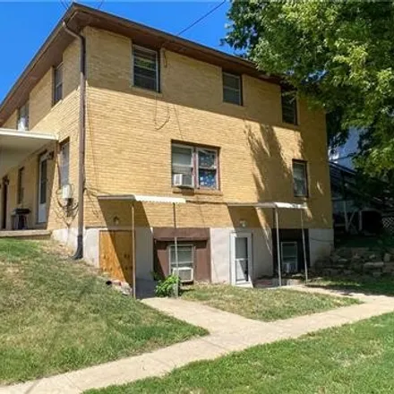 Image 3 - 639 South Crysler Avenue, Independence, MO 64052, USA - Apartment for sale