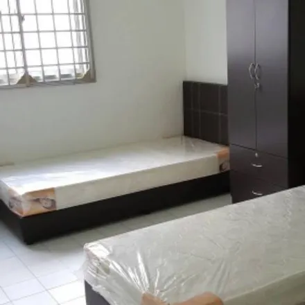 Rent this 1 bed room on Bukit Gombak in 420 Bukit Batok West Avenue 2, Singapore 650420