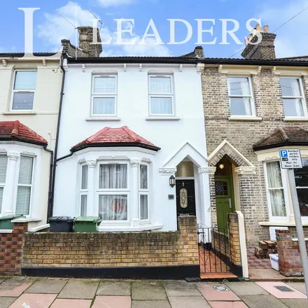 Rent this 1 bed room on Penge East in Linden Grove, London