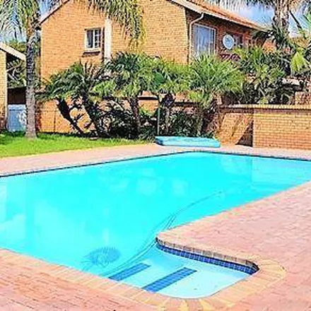 Image 1 - 386 Beaufort West Street, Faerie Glen, Gauteng, 0043, South Africa - Apartment for rent