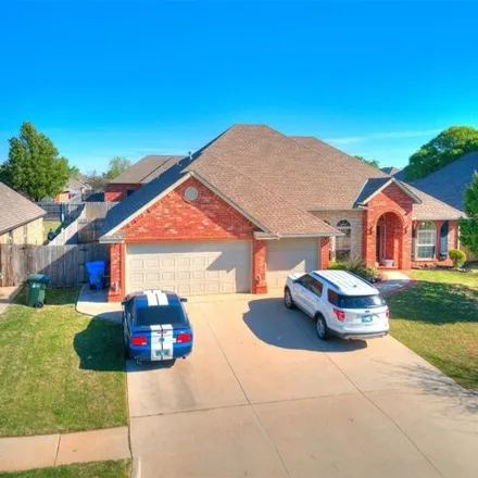 Image 3 - 3025 Summit Crossing Parkway, Norman, OK 73071, USA - House for sale